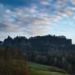 Zum Talwaechter Im Sandsteinidyll Rathen