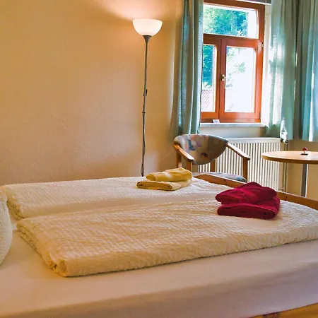 بيت ضيافة Zum Talwaechter Im Sandsteinidyll راثين